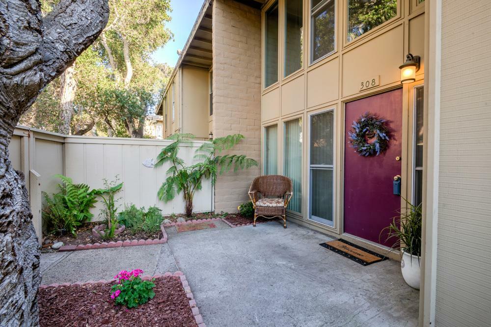 Property Photo: 451 Dela Vina Avenue 308 CA 93940