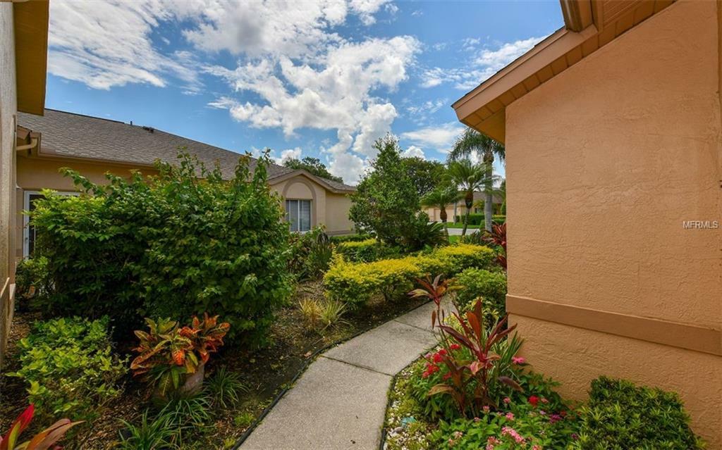 Property Photo: 6929 Stoneywalk Court FL 34203