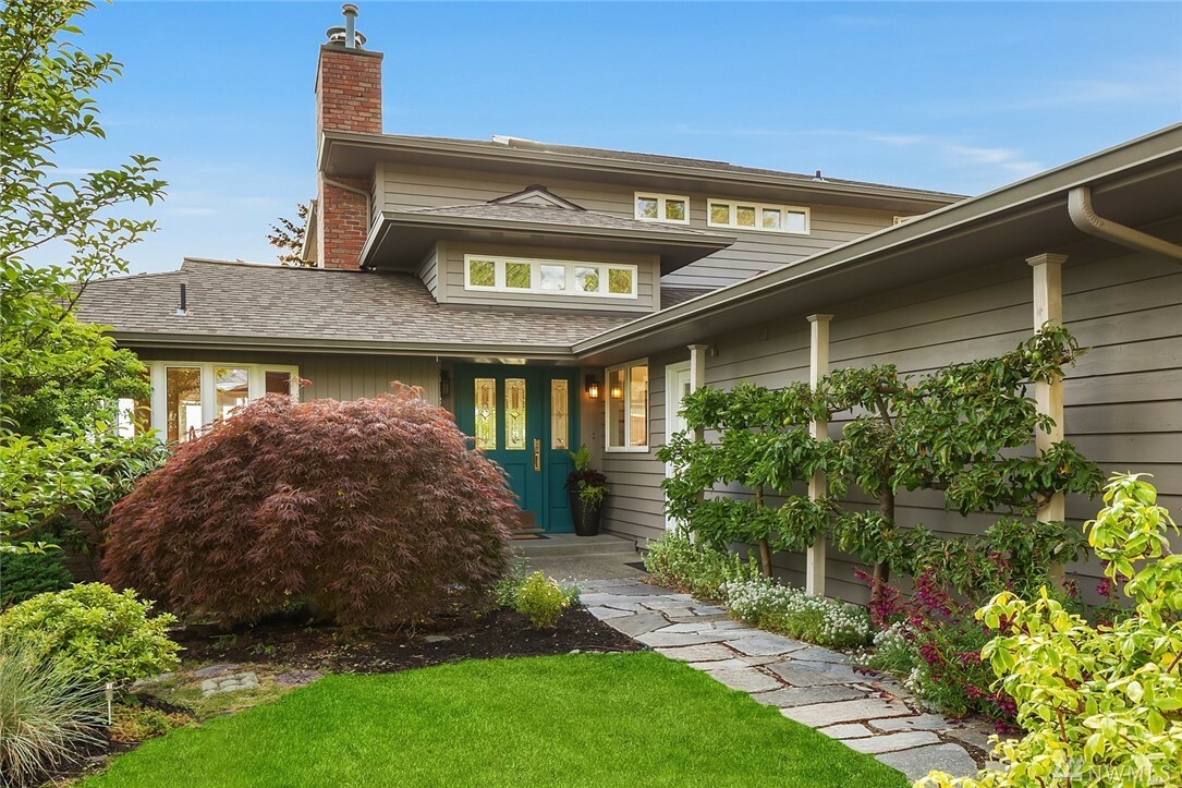 Property Photo: 12725 7th Ave NW WA 98177
