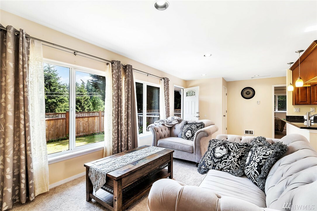 Property Photo: 23604 100th Avenue W WA 98020