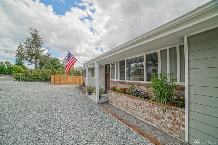 Property Photo:  9804 Vickery Ave E  WA 98446 