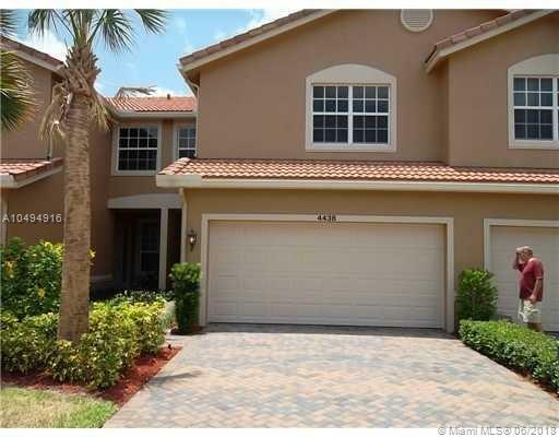 Property Photo:  4438 Colony View Dr  FL 33463 