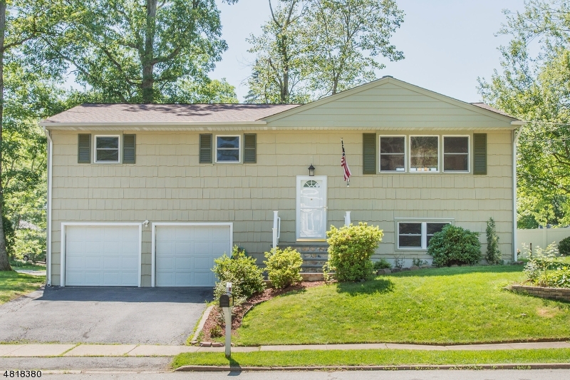 Property Photo:  36 Hillery Dr  NJ 07836 