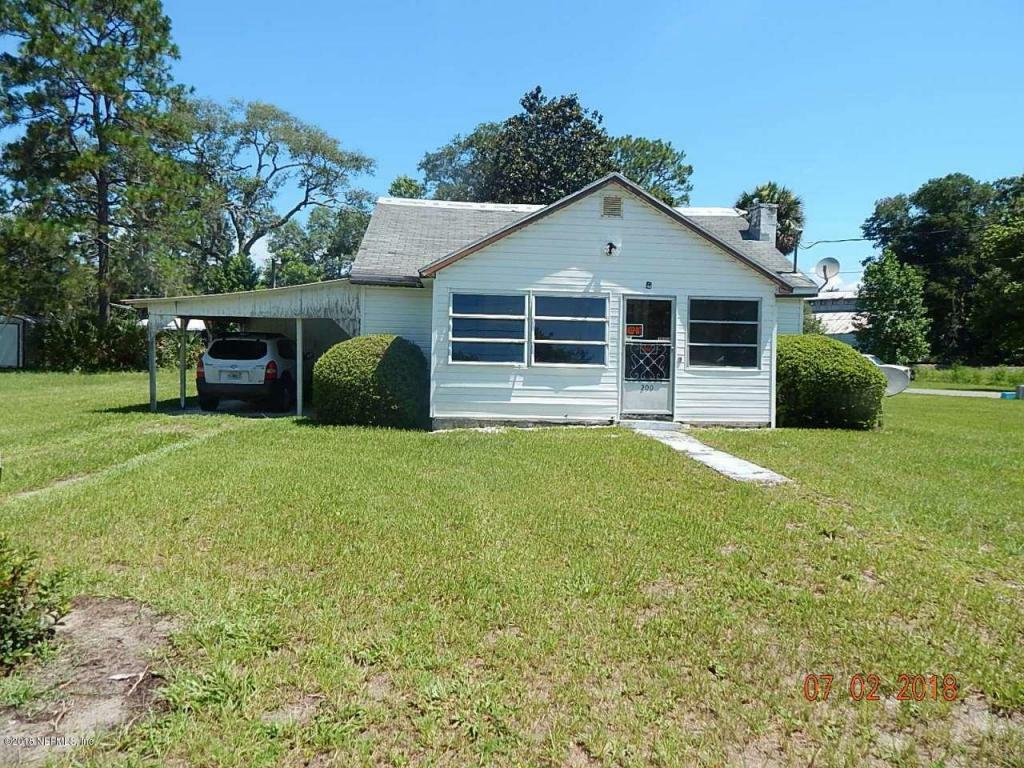 Property Photo:  200 W Main Street  FL 32181 