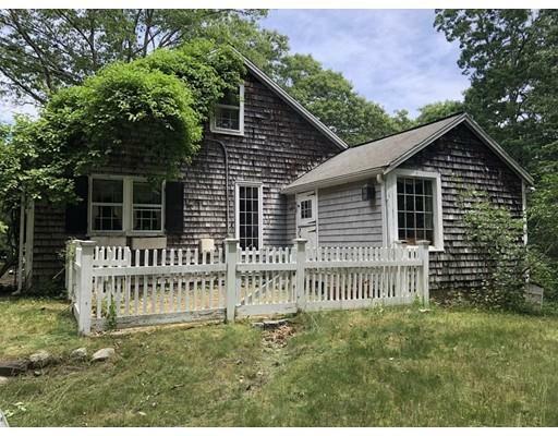 Property Photo:  1 Old Pilgrim Trl  MA 02050 