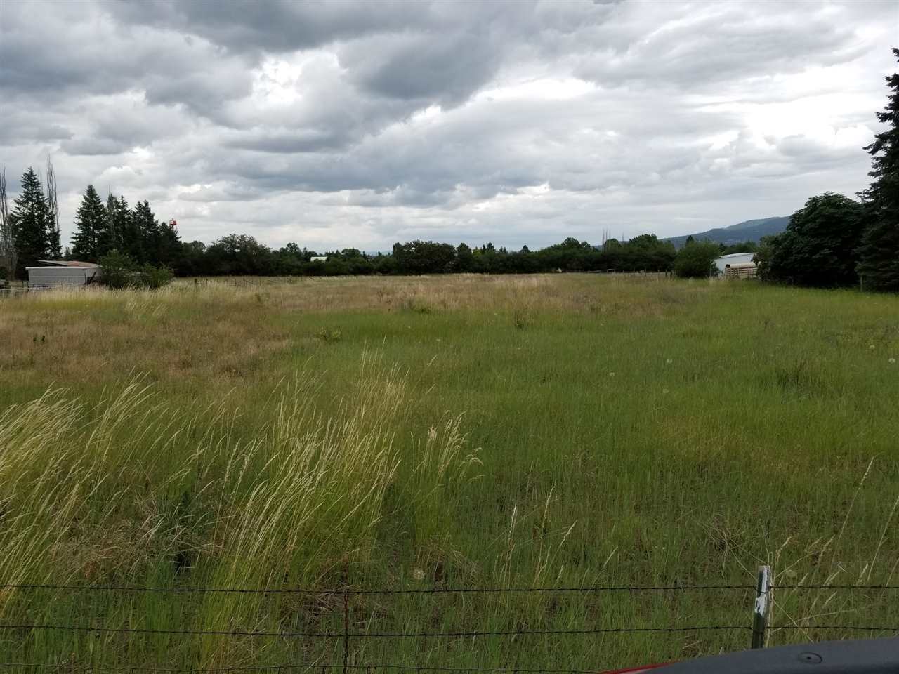 Property Photo: 5510 N Drury Rd WA 99027