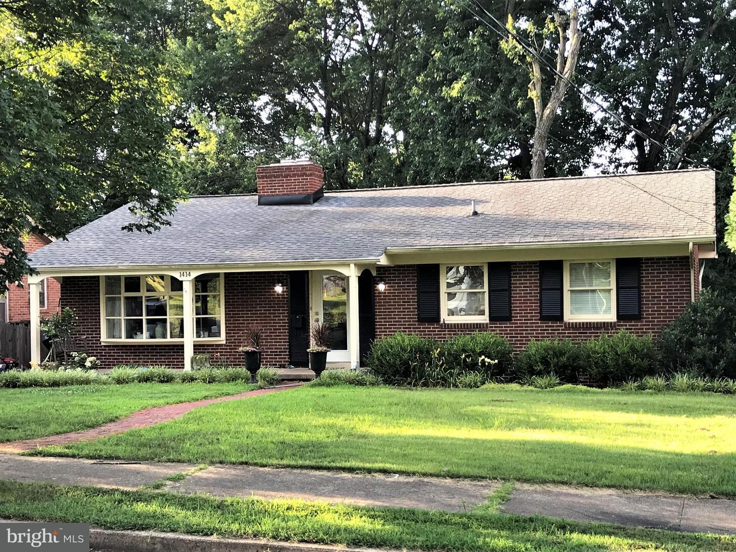 Property Photo: 1414 Payne Street VA 22401