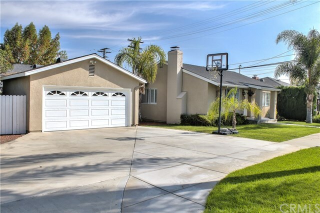 Property Photo:  601 E Luray Street  CA 90807 