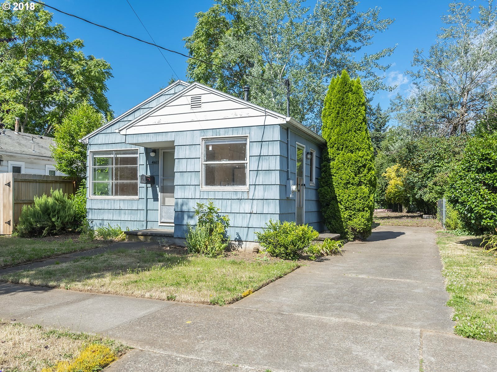 Property Photo:  4611 SE 79th Ave  OR 97206 