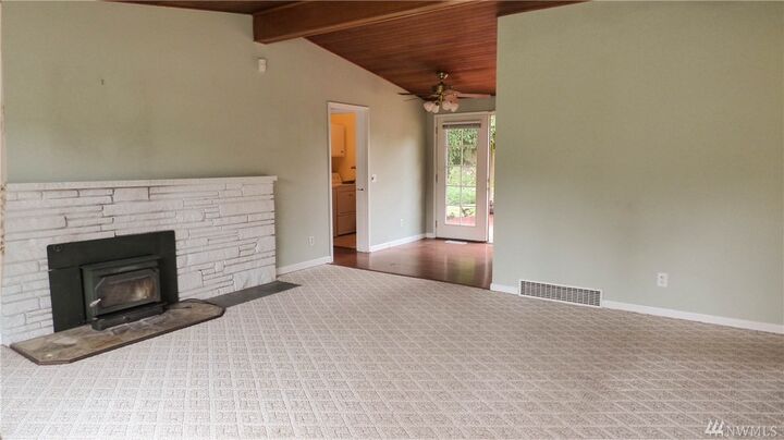 Property Photo: 7909 192nd Place SW WA 98026