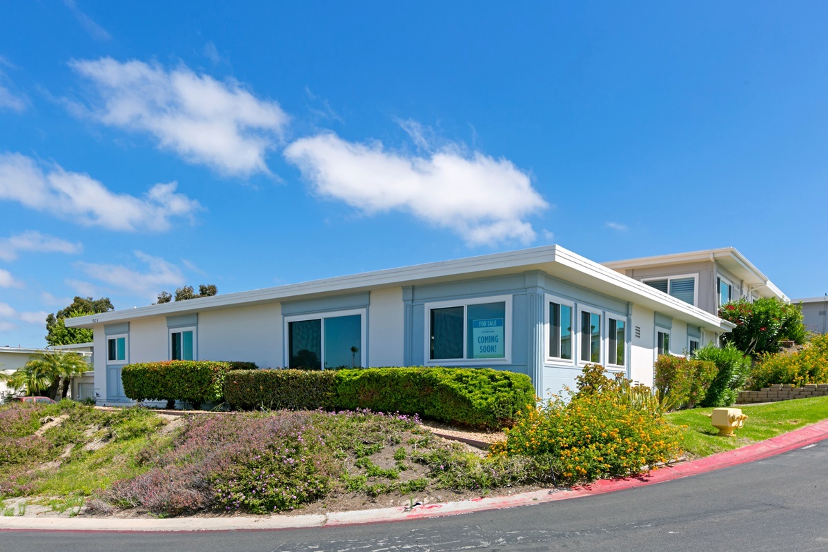 Property Photo: 3747 Vista Campana S 4 CA 92057