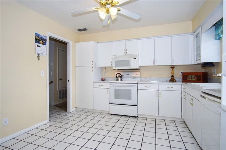 Property Photo: 2014 Derbywood Drive FL 33510