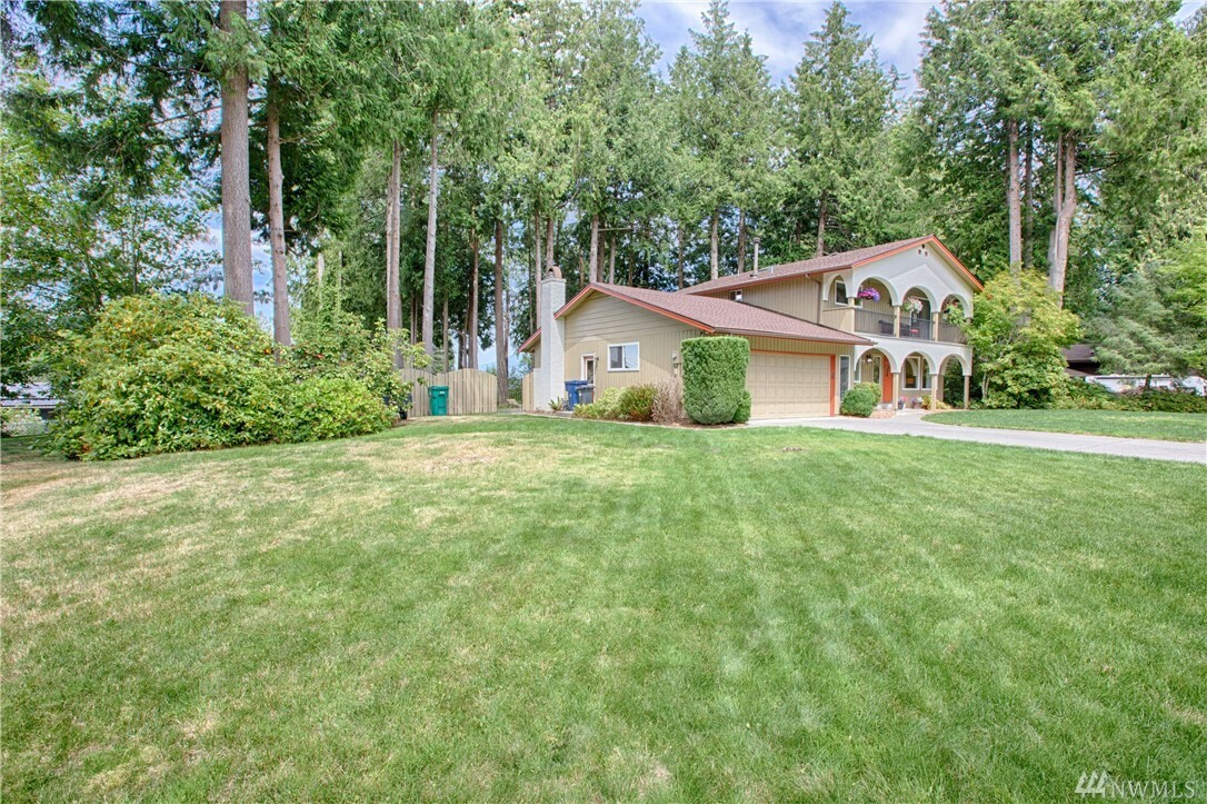 Property Photo:  2901 Comanche Dr  WA 98273 