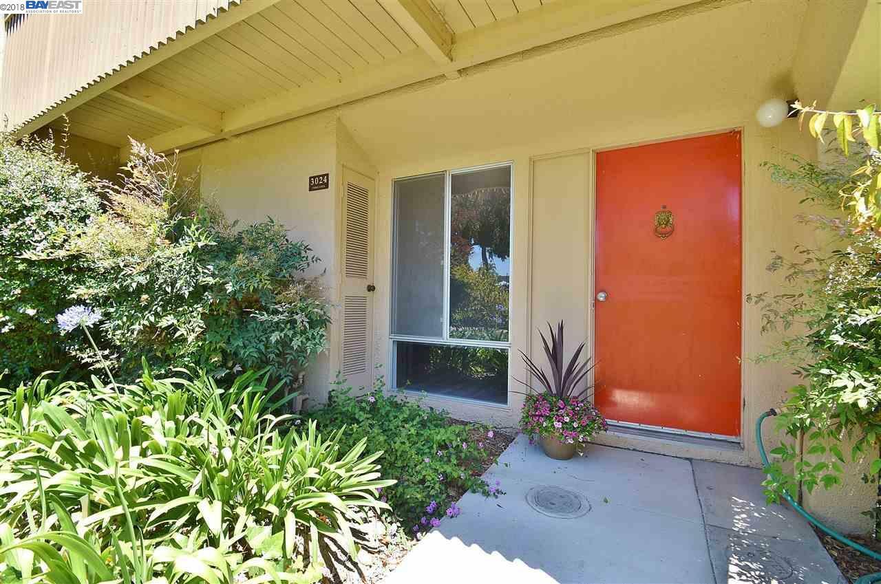 Property Photo:  3024 Cerro Vista  CA 94502 