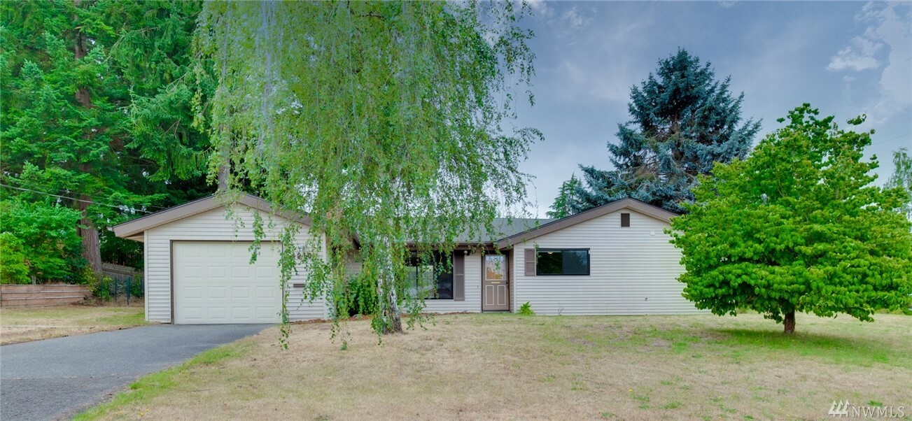 Property Photo:  4210 Westview Dr  WA 98310 