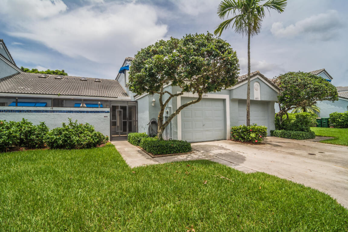 Property Photo:  8373 Waterford Circle  FL 33321 