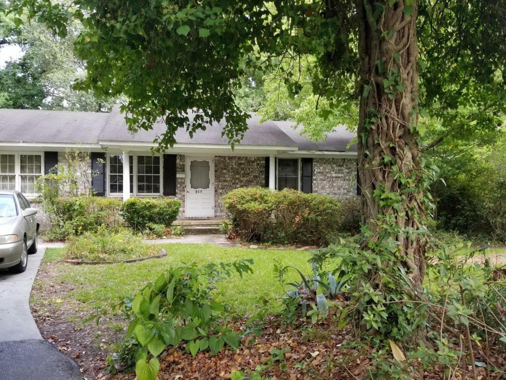 Property Photo:  815 McCants Drive  SC 29464 