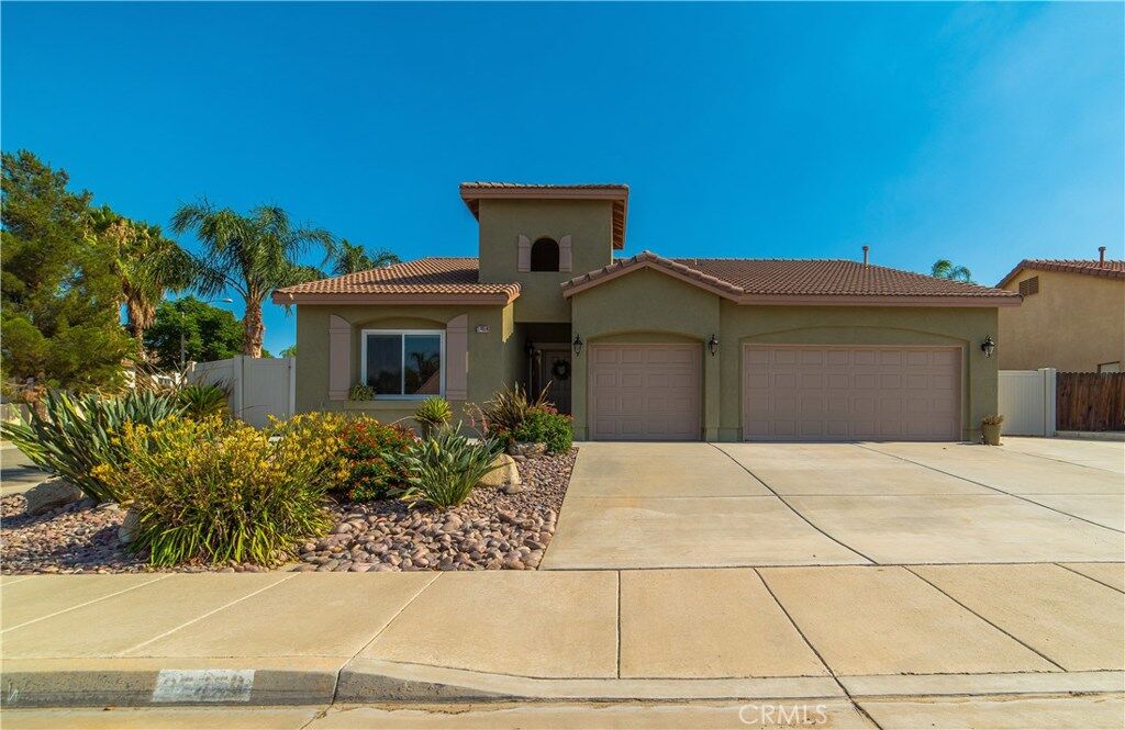 Property Photo:  27459 Canterbury Street  CA 92585 
