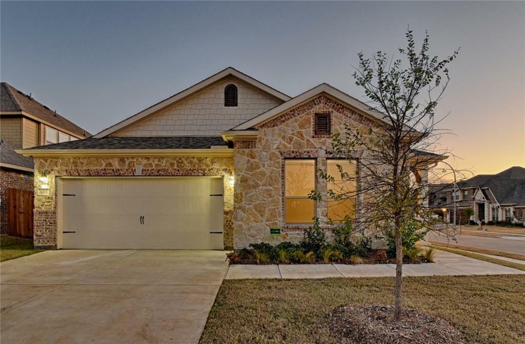 Property Photo:  649 Fox Creek Trail  TX 76131 