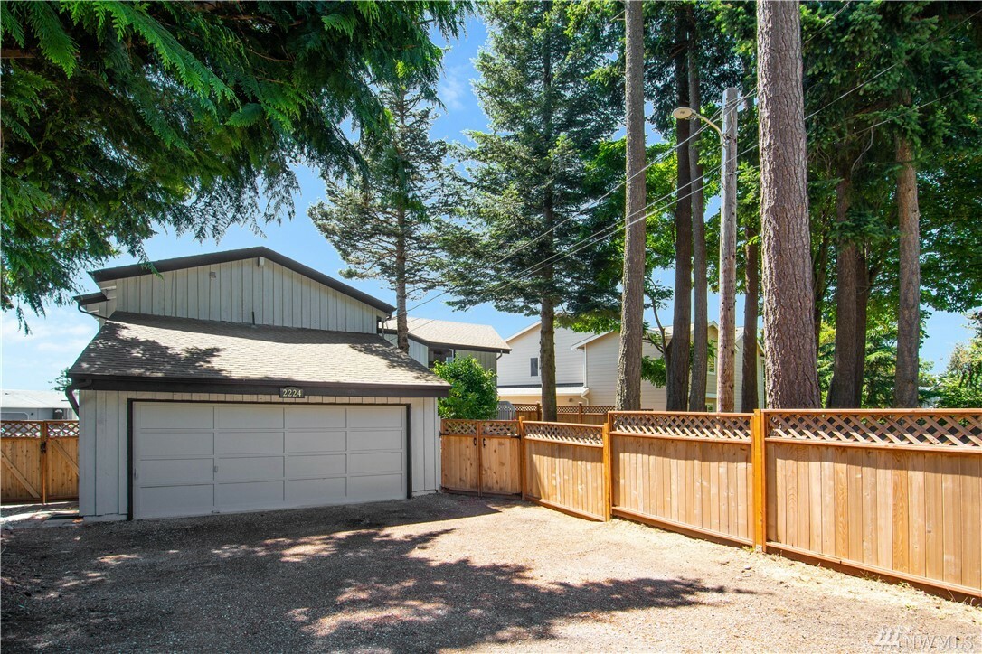 Property Photo:  2224 S Camano Dr  WA 98282 