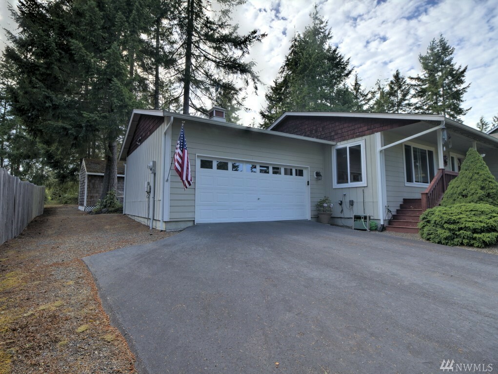 Property Photo:  581 E Old Ranch Rd  WA 98524 