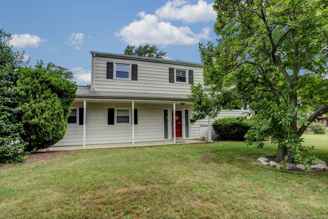 Property Photo:  53 Cherry Tree Farm Road  NJ 07748 