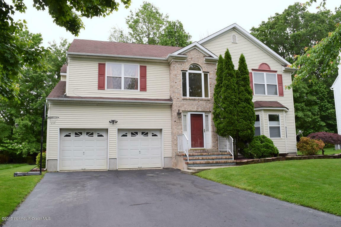 Property Photo:  10 Carrington Court  NJ 07747 