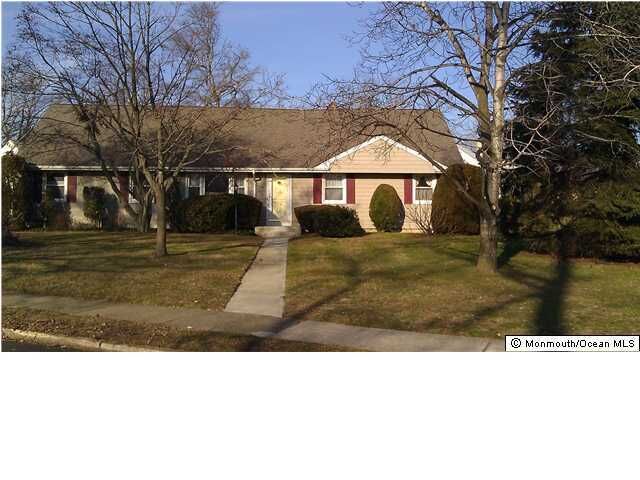 Property Photo:  