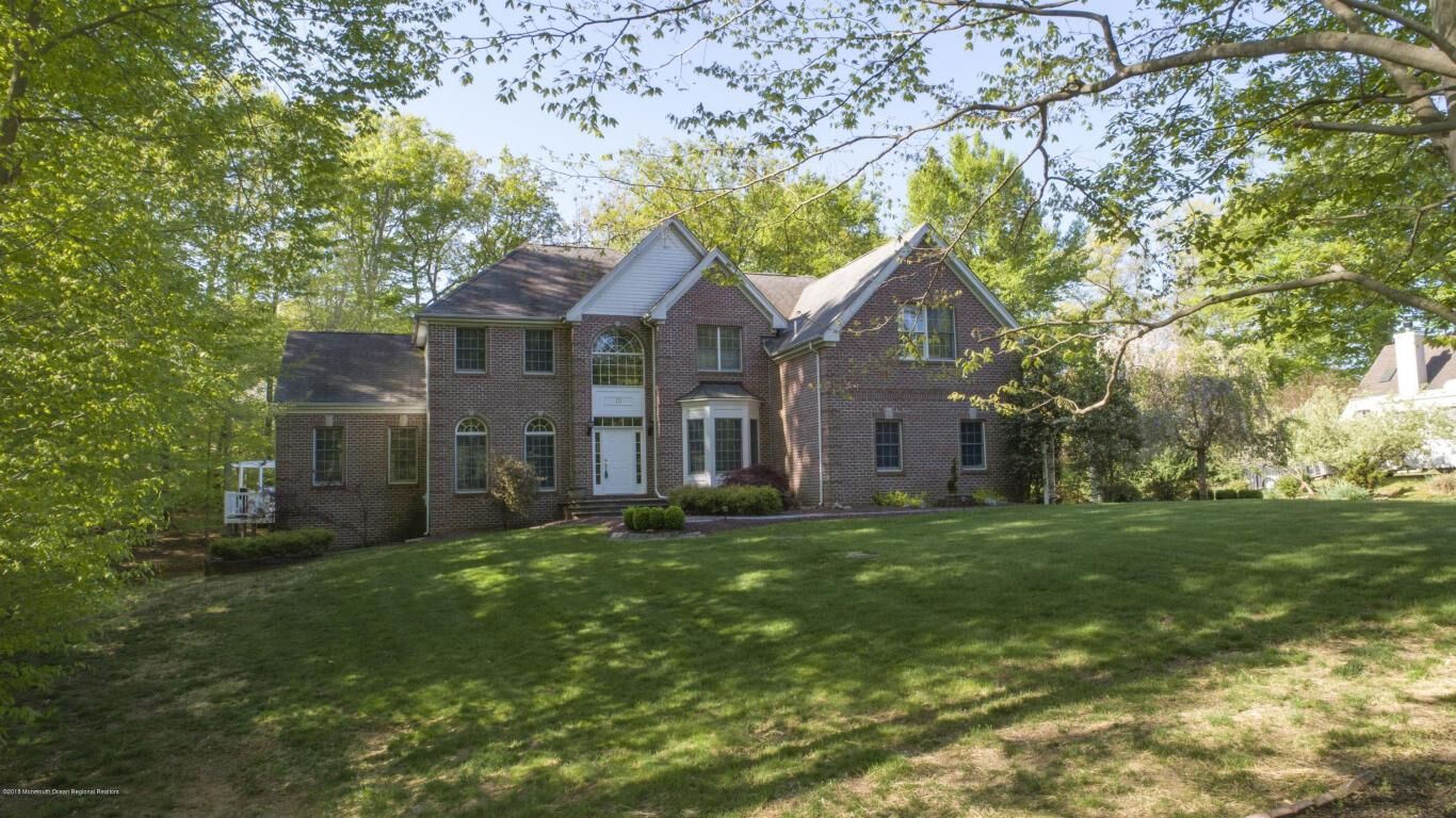 Property Photo:  10 Beechwood Drive  NJ 07726 