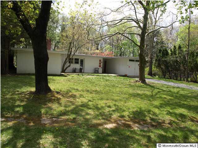 Property Photo:  23 Homestead Lane  NJ 08555 