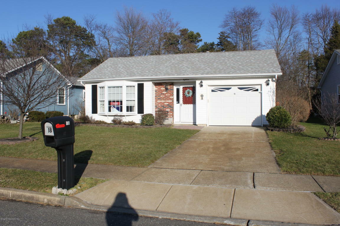 Property Photo:  18 Matterhorn Way  NJ 08724 