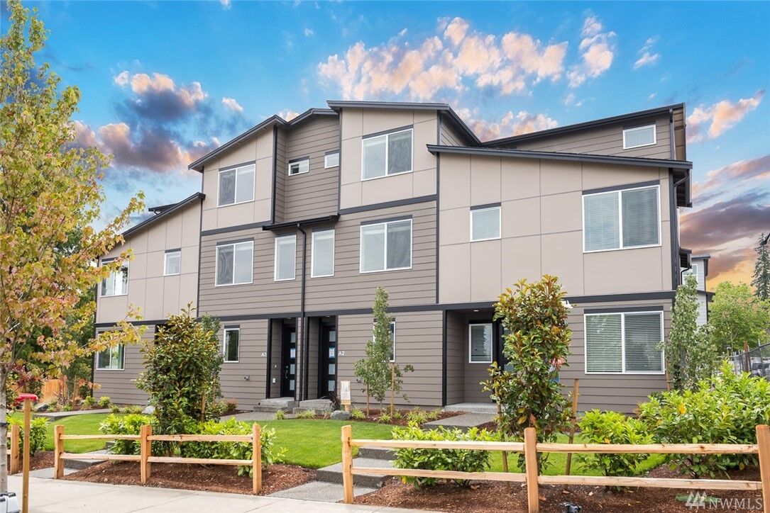 Property Photo:  3230 148th Street SW B-2  WA 98087 