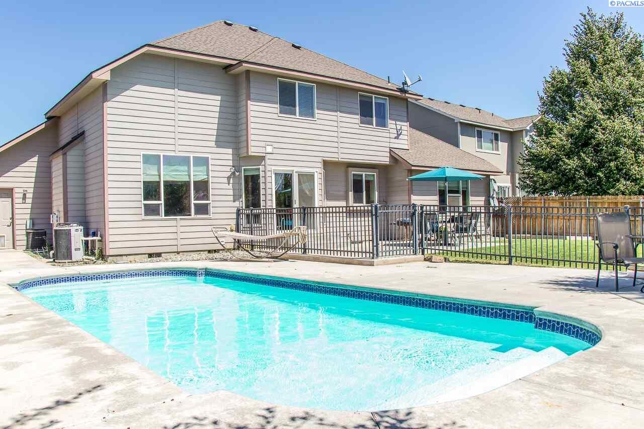 Property Photo:  8721 W 2nd Ave  WA 99336 