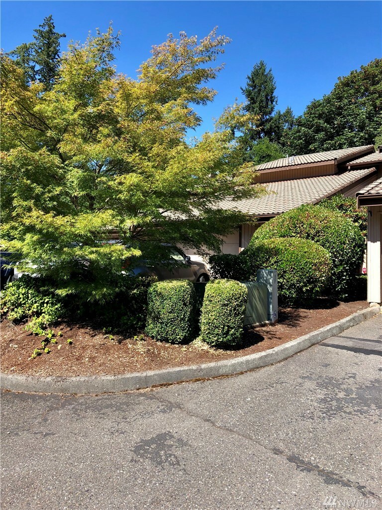 Property Photo: 12419 129th Ave E 4 WA 98374