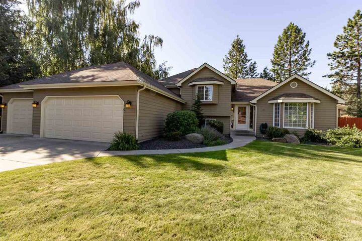 211 W Elcliff Ave  Spokane WA 99218 photo