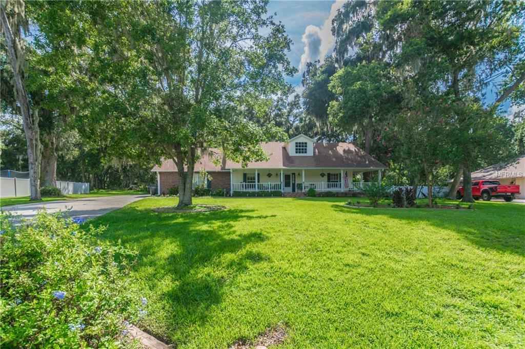 Property Photo: 3182 Gardner Oaks Lane FL 33810