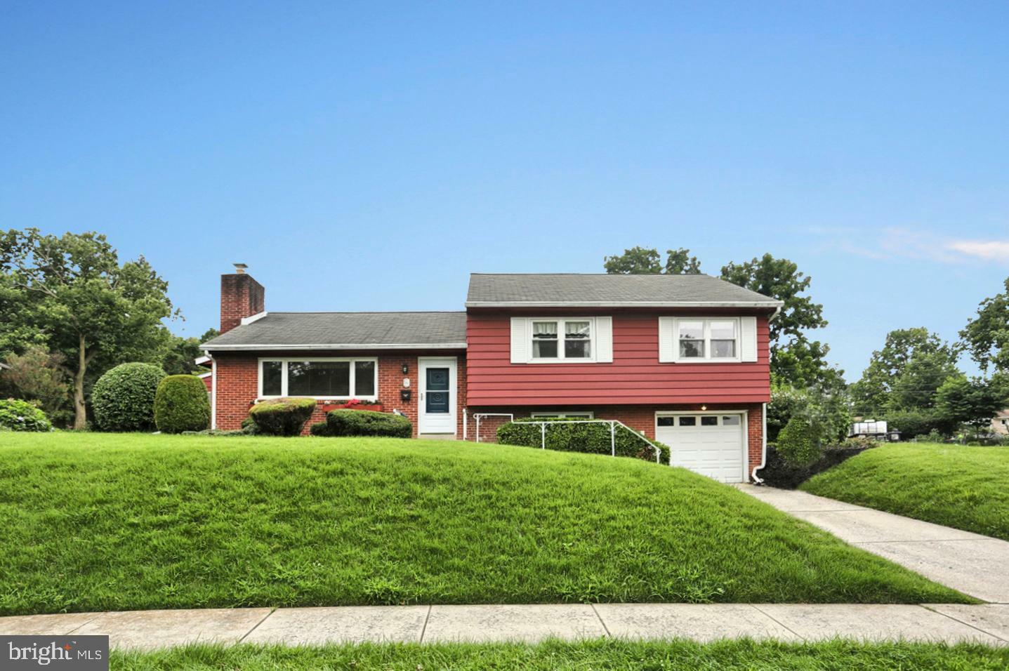 Property Photo:  4 Citadel Drive  PA 17011 