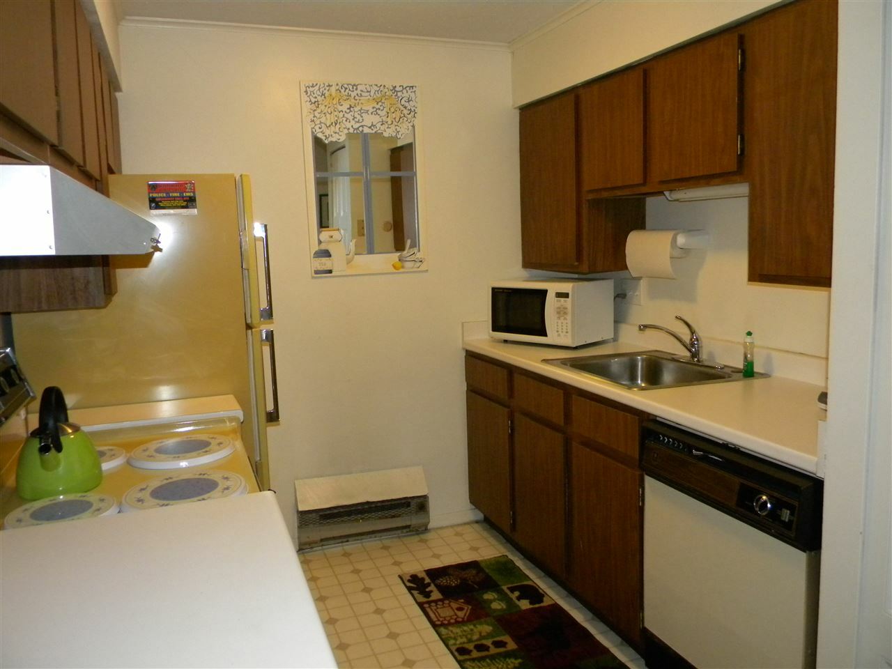 Property Photo:  3 Chippewa Way 20  NH 03215 