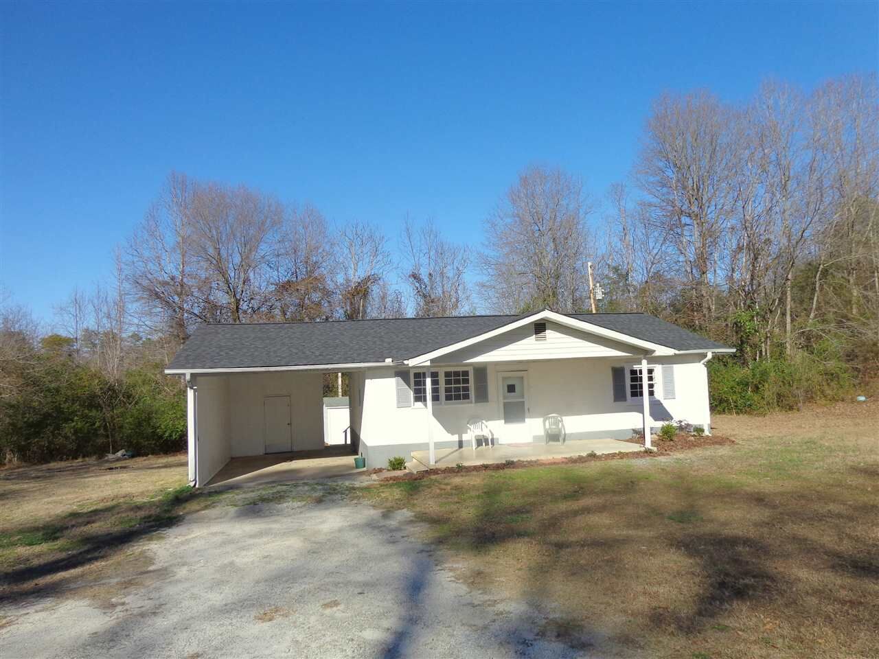 Property Photo:  1631 Goldmine Road  SC 29307-4723 