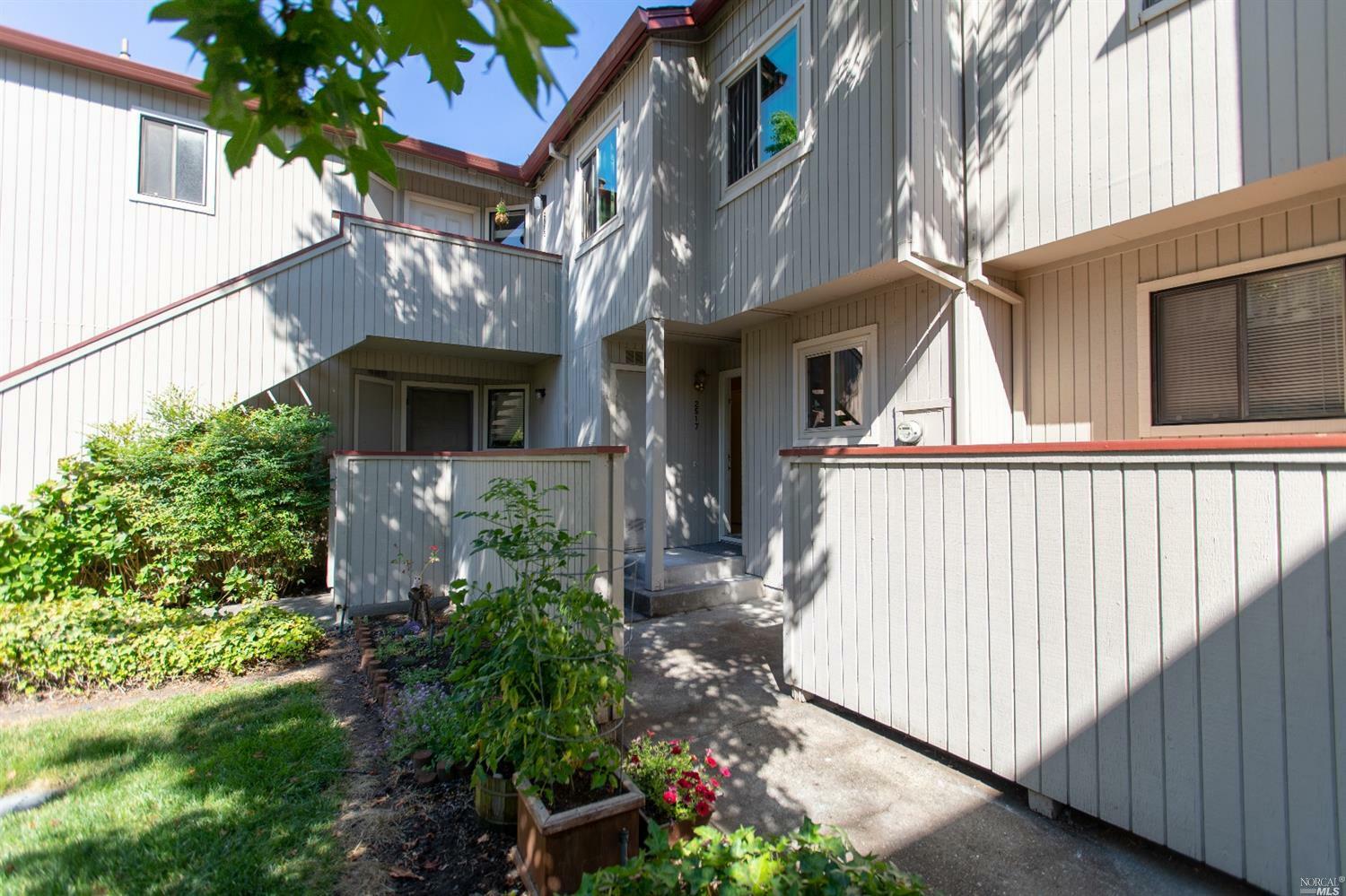 Property Photo:  2517 Westberry Drive  CA 95403 