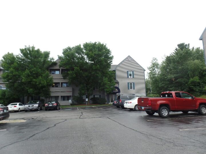 Property Photo:  124 Eastern Avenue 302  NH 03104 
