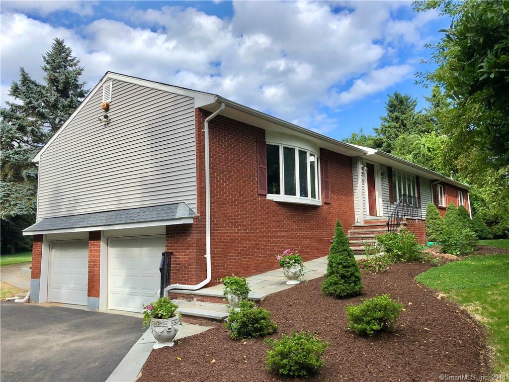 Property Photo:  421 Narrow Lane  CT 06477 