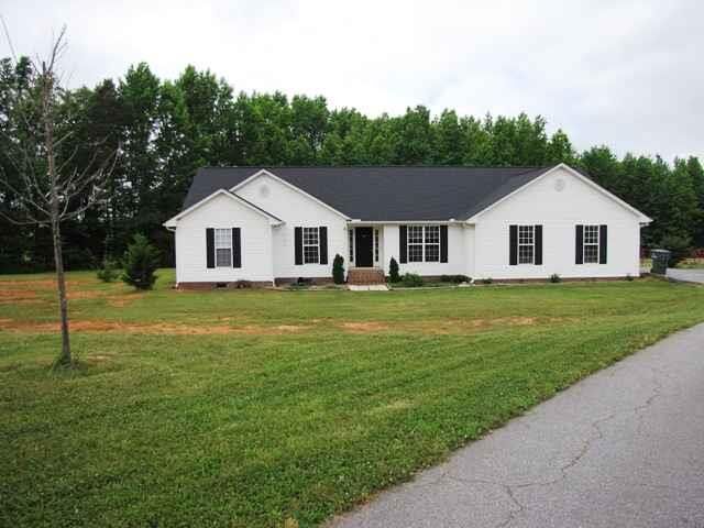 Property Photo: 1050 Slab Bridge SC 29657
