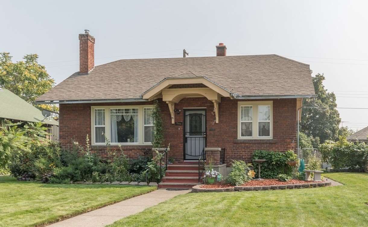 Property Photo:  508 E Glass Ave  WA 99207 