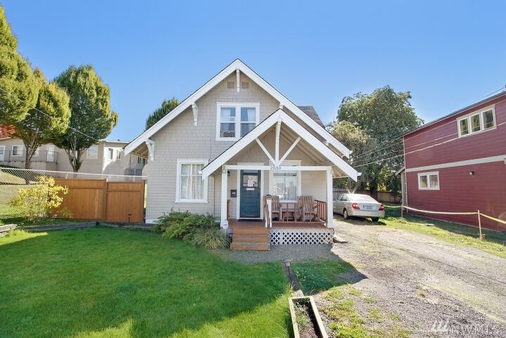 Property Photo:  2030 E Division Lane  WA 98404 