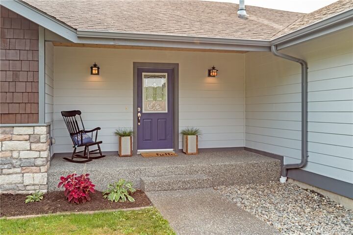 Property Photo: 595 Arthurs Wy WA 98295