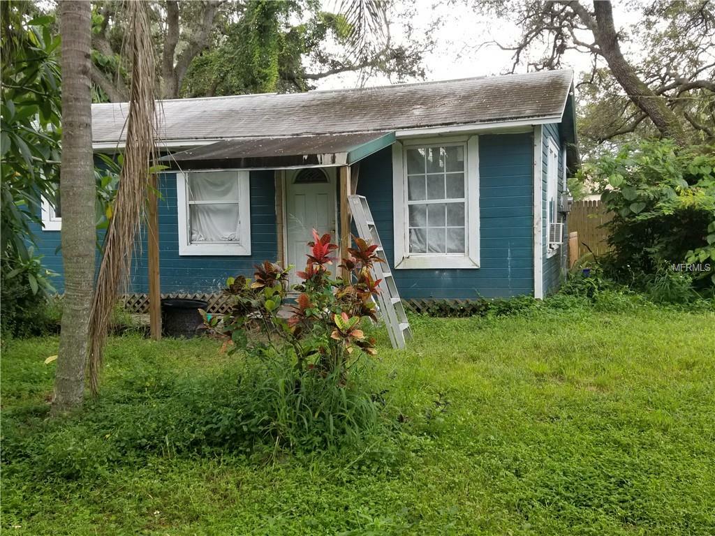 Property Photo: 3190 69th Avenue N FL 33702