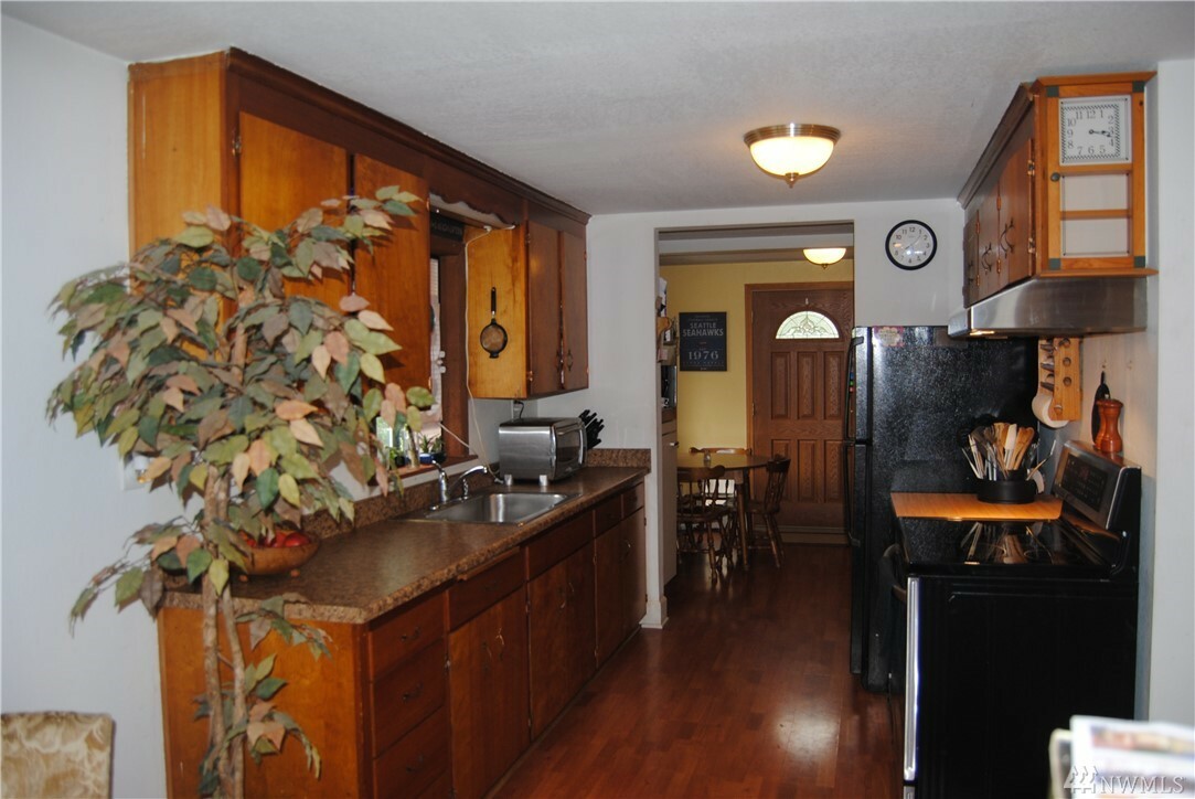 Property Photo: 4537 26th Ave SW WA 98106