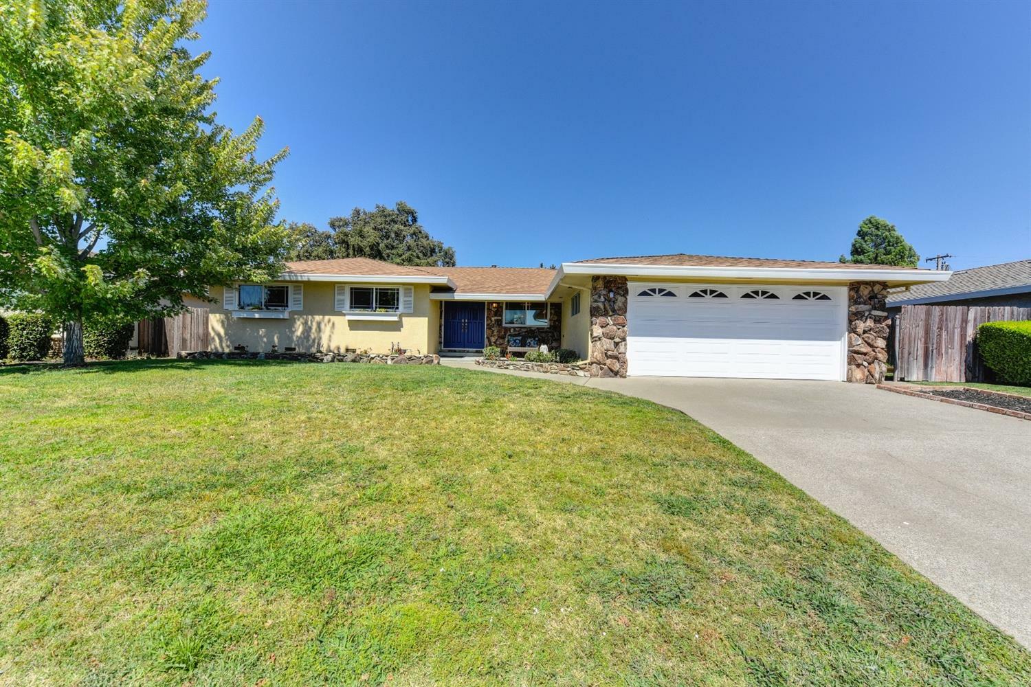 Property Photo:  7037 13th Street  CA 95831 