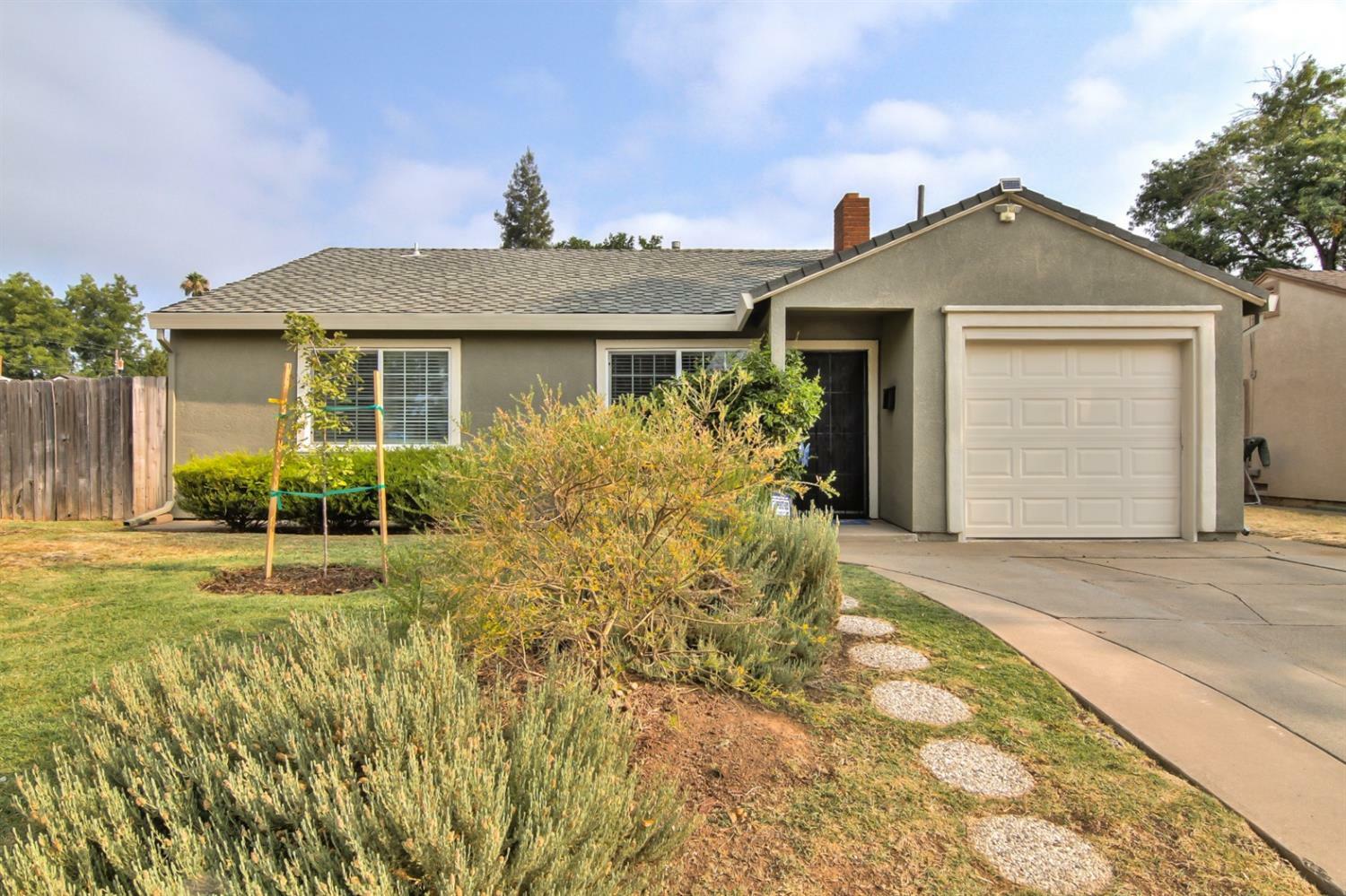 Property Photo:  7401 25th Avenue  CA 95820 